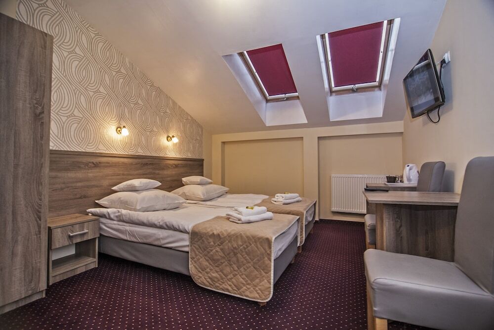 크라쿠프 Old Town Luxe Retreat - King Bed - Steps To Main Square 아파트 외부 사진